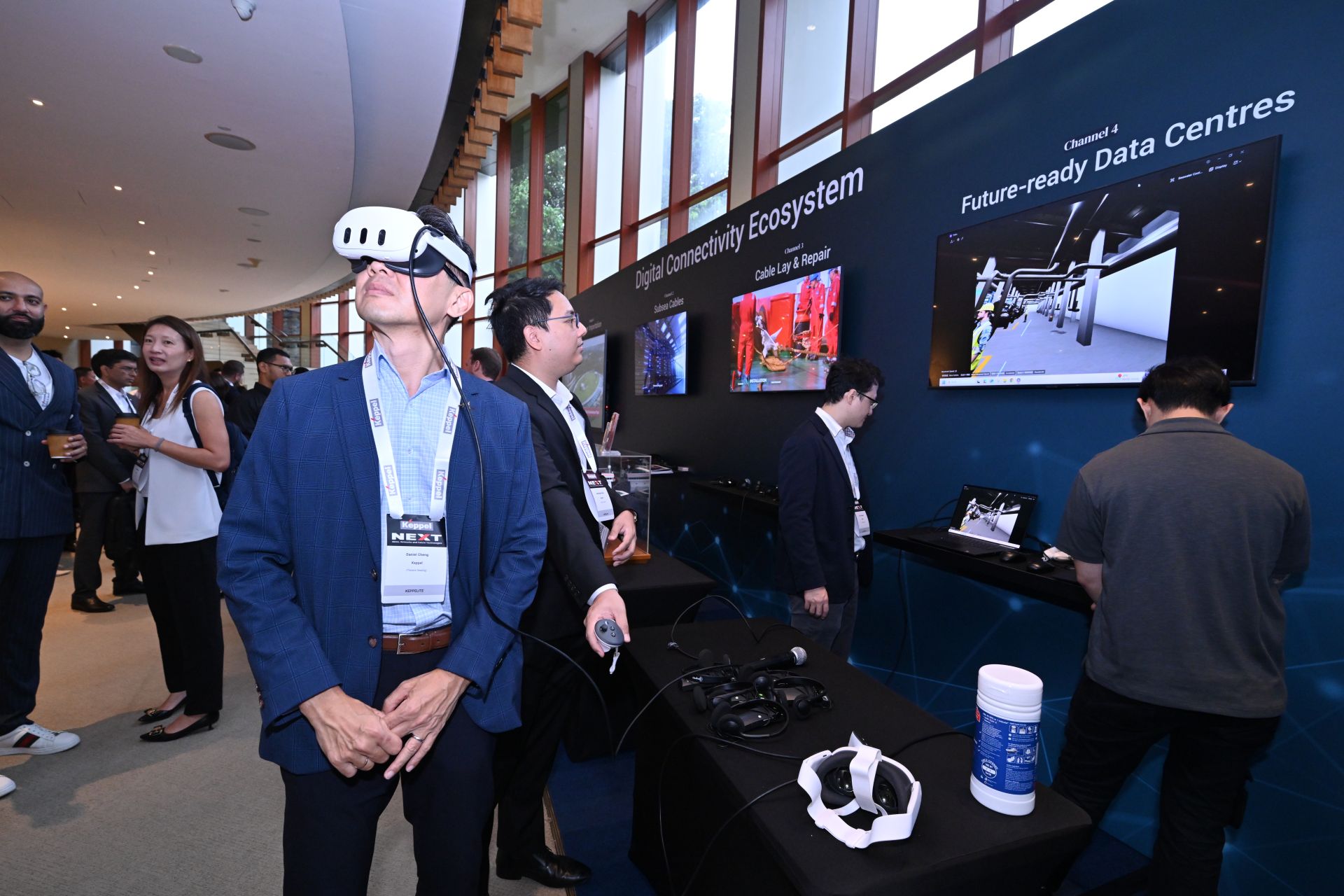 Keppel NEXT guests experience a virtual reality tour